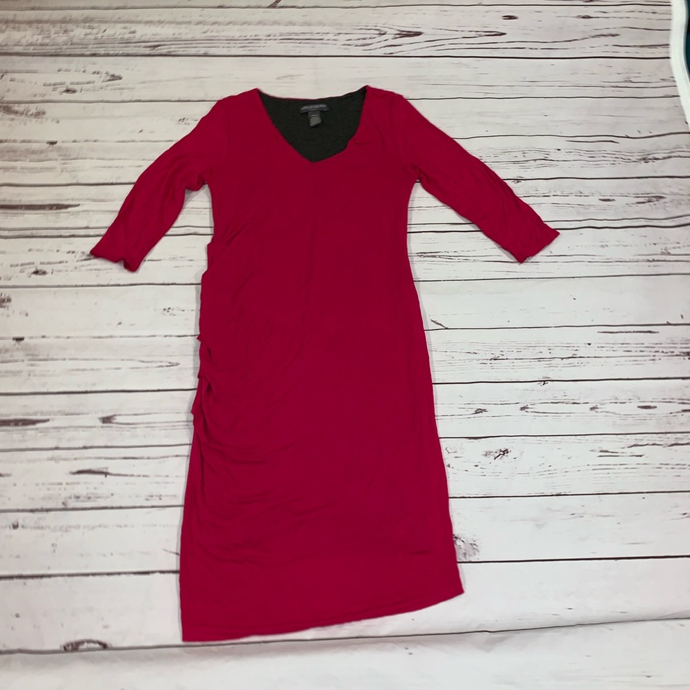 Fitted maternity midi dress